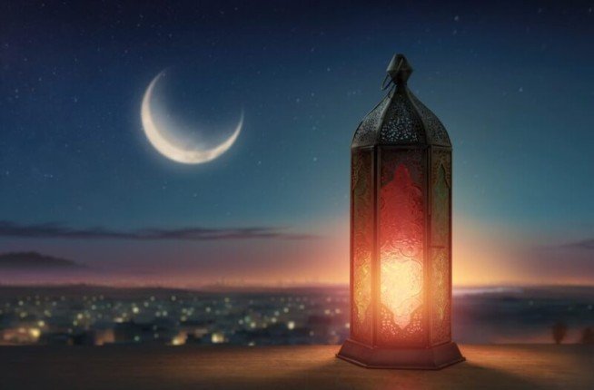 ليس غدا أول دولة إسلامية تعلن غرة رمضان خليجيون